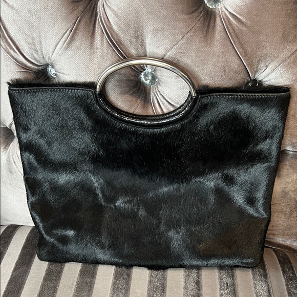 Elegant Black Faux Fur Women's Bag - Picture 2 of 3